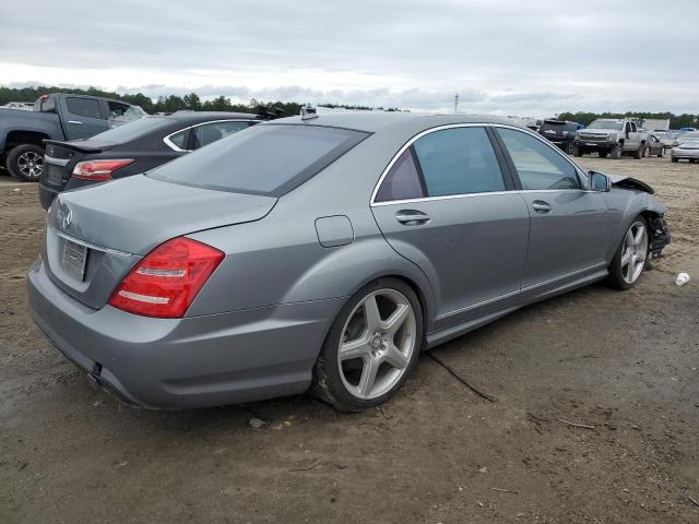 WDDNG7BB6AA334544 - 2010 MERCEDES-BENZ S 550 SILVER photo 3