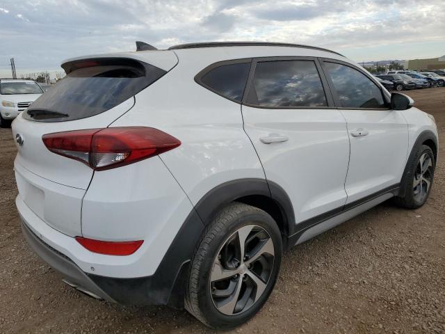 KM8J33A2XJU769253 - 2018 HYUNDAI TUCSON VALUE WHITE photo 3