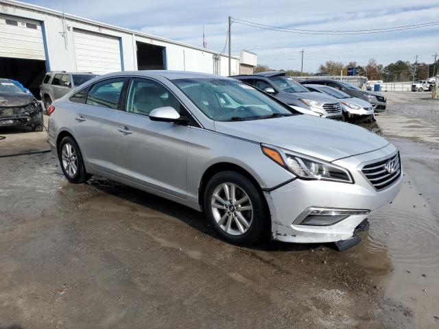 5NPE24AF4FH242280 - 2015 HYUNDAI SONATA SE SILVER photo 4