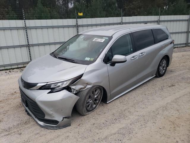5TDKRKEC1NS128815 - 2022 TOYOTA SIENNA LE SILVER photo 1