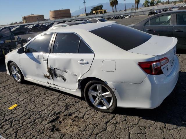 4T1BF1FK2EU870897 - 2014 TOYOTA CAMRY L WHITE photo 2