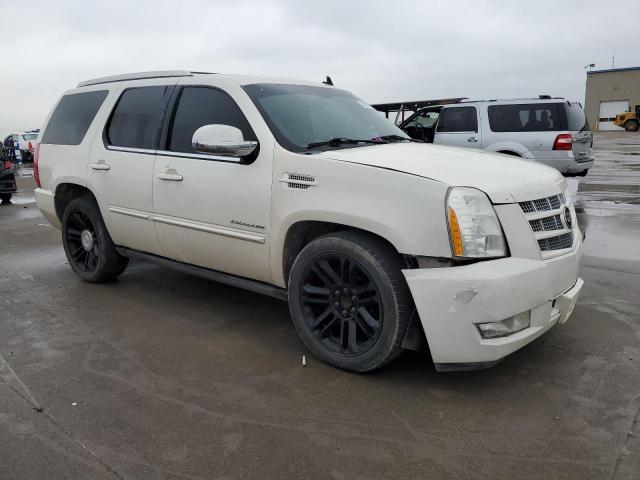 1GYS3CEFXDR118325 - 2013 CADILLAC ESCALADE PREMIUM WHITE photo 4