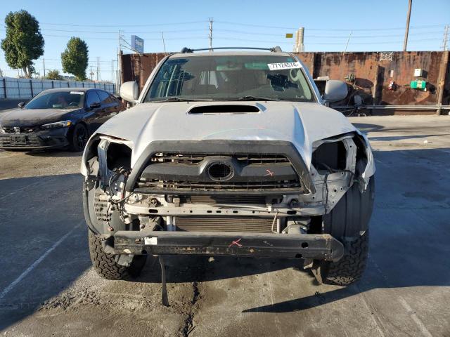 JTEBU14R668072029 - 2006 TOYOTA 4RUNNER SR5 SILVER photo 5