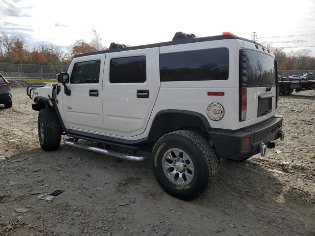 5GRGN23U75H125885 - 2005 HUMMER H2 WHITE photo 2