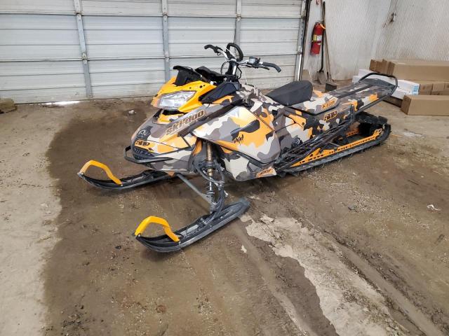 2BPSTHLD5LV000669 - 2020 SKI DOO SUMMIT ORANGE photo 2