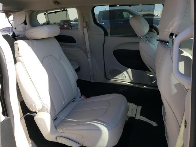 2C4RC1BGXHR634819 - 2017 CHRYSLER PACIFICA TOURING L BEIGE photo 11