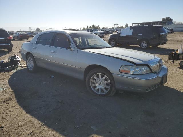 1LNHM82W46Y605426 - 2006 LINCOLN TOWN CAR SIGNATURE LIMITED SILVER photo 4