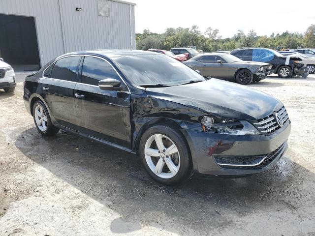 1VWBN7A34DC056357 - 2013 VOLKSWAGEN PASSAT SE BLACK photo 4