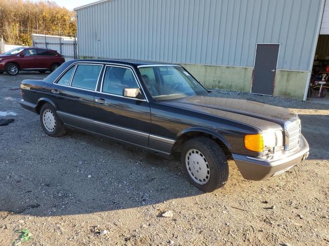 WDBCA35E0LA537772 - 1990 MERCEDES-BENZ 420 SEL BLACK photo 4