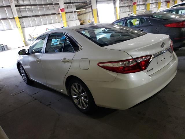 4T1BF1FK9HU656736 - 2017 TOYOTA CAMRY LE WHITE photo 2