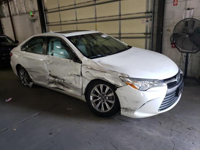 4T1BF1FK9HU656736 - 2017 TOYOTA CAMRY LE WHITE photo 4