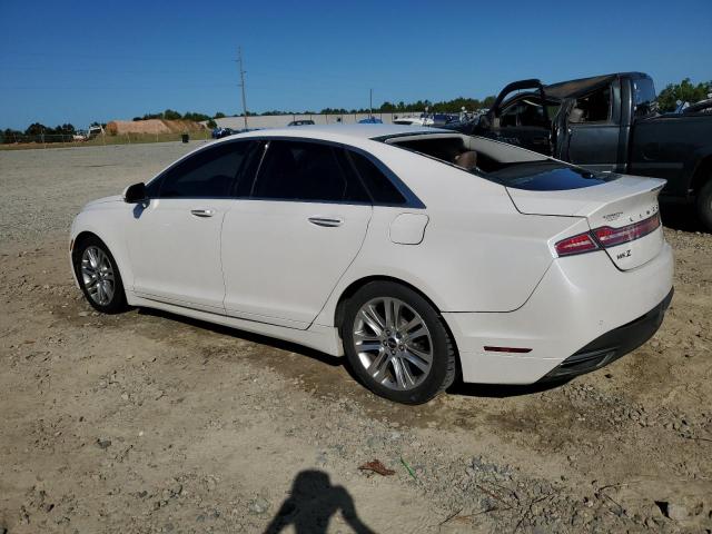3LN6L2GK3FR628434 - 2015 LINCOLN MKZ WHITE photo 2