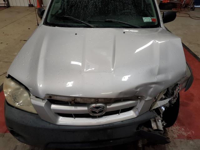 4F2YZ02Z56KM15123 - 2006 MAZDA TRIBUTE I SILVER photo 12