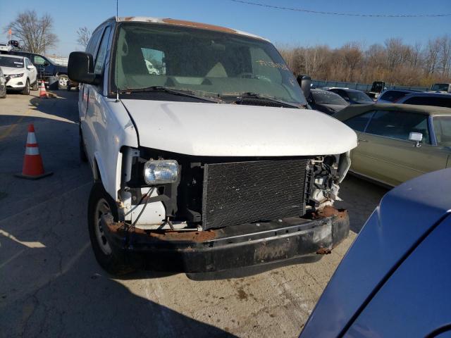 1GTGG25VX61237348 - 2006 GMC SAVANA G2500 WHITE photo 5