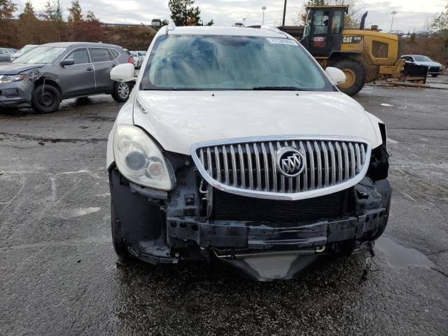 5GAKRBED6BJ216651 - 2011 BUICK ENCLAVE CXL WHITE photo 5