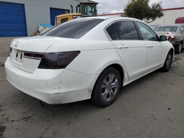 1HGCP2F48BA107598 - 2011 HONDA ACCORD LXP WHITE photo 3