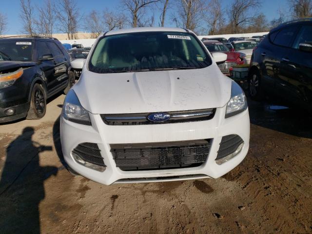 1FMCU0GX7EUB00919 - 2014 FORD ESCAPE SE WHITE photo 5