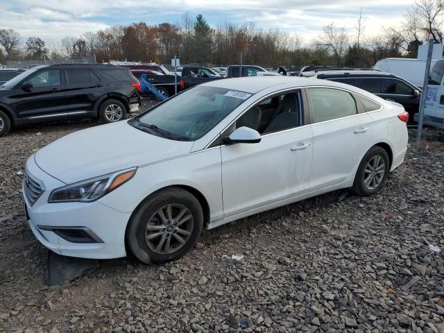 5NPE24AF4HH549046 - 2017 HYUNDAI SONATA SE WHITE photo 1