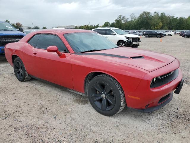 2C3CDZAG7GH264439 - 2016 DODGE CHALLENGER SXT RED photo 4