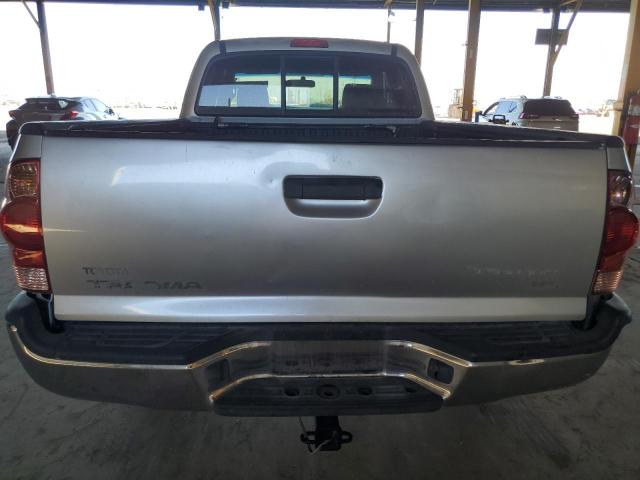 5TETU62N26Z304985 - 2006 TOYOTA TACOMA PRERUNNER ACCESS CAB SILVER photo 6