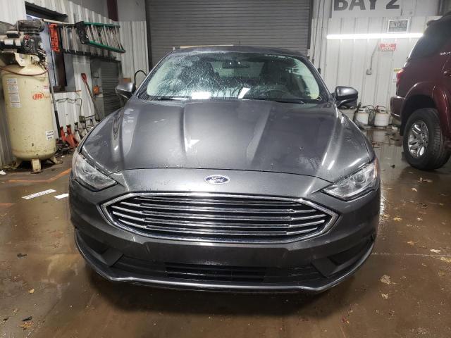 3FA6P0G7XHR301174 - 2017 FORD FUSION S GRAY photo 5