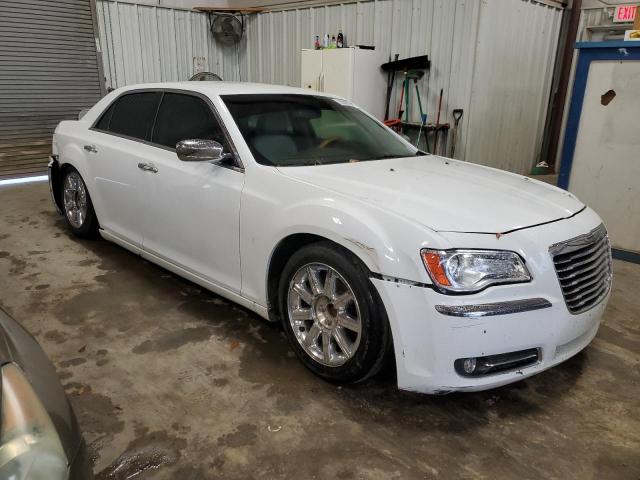 2C3CCAEG8EH345705 - 2014 CHRYSLER 300C WHITE photo 4