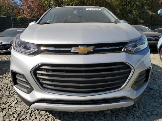 3GNCJPSB5KL161765 - 2019 CHEVROLET TRAX 1LT Արծաթագույն լուսանկար 5