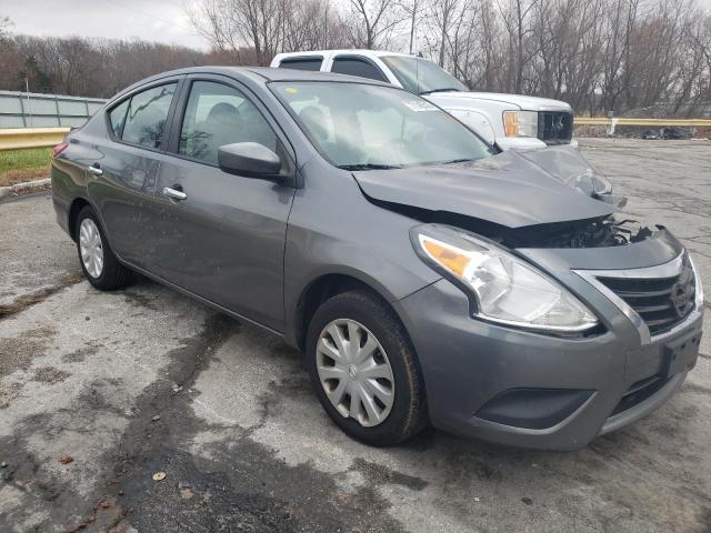 3N1CN7AP7HL804851 - 2017 NISSAN VERSA S GRAY photo 4