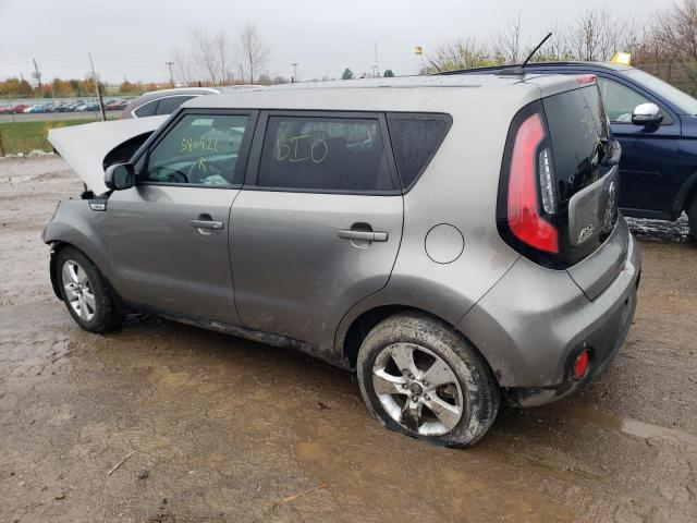 KNDJN2A20J7586922 - 2018 KIA SOUL GRAY photo 2