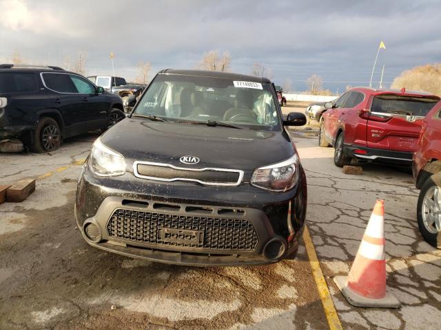 KNDJN2A21F7813638 - 2015 KIA SOUL BLACK photo 5