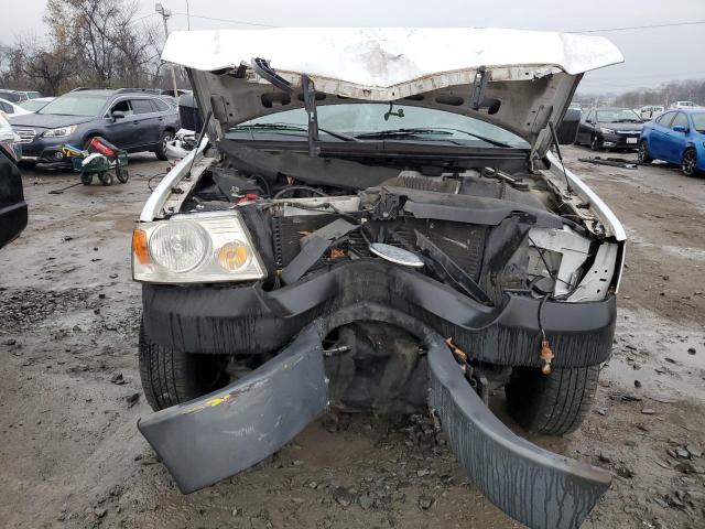 1FTRF12266NA34241 - 2006 FORD F150 WHITE photo 5