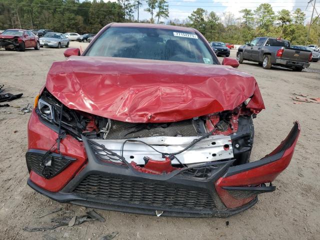 4T1G11AK2PU127414 - 2023 TOYOTA CAMRY SE NIGHT SHADE RED photo 5