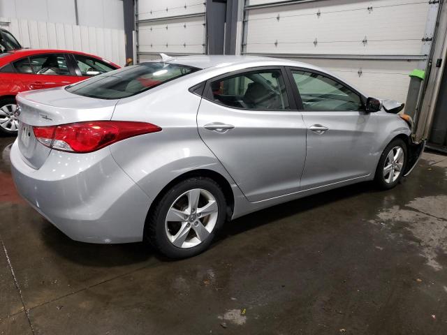 5NPDH4AE1DH269418 - 2013 HYUNDAI ELANTRA GLS SILVER photo 3