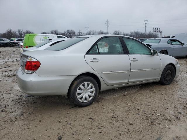 4T1BE32K75U420845 - 2005 TOYOTA CAMRY LE SILVER photo 3