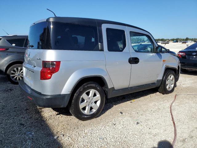 5J6YH2H76AL007697 - 2010 HONDA ELEMENT EX SILVER photo 3