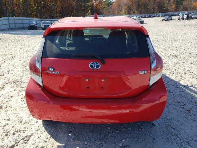 JTDKDTB35F1092117 - 2015 TOYOTA PRIUS C RED photo 6