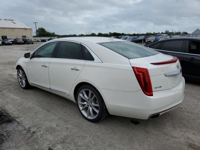 2G61S5S3XD9198670 - 2013 CADILLAC XTS PREMIUM COLLECTION WHITE photo 2