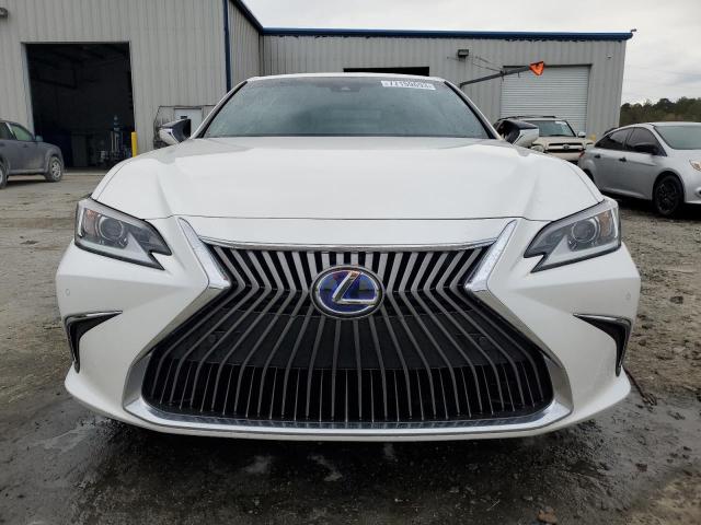 58AD21B10LU012478 - 2020 LEXUS ES 300H WHITE photo 5