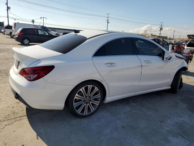 WDDSJ4EB7KN769985 - 2019 MERCEDES-BENZ CLA 250 WHITE photo 3