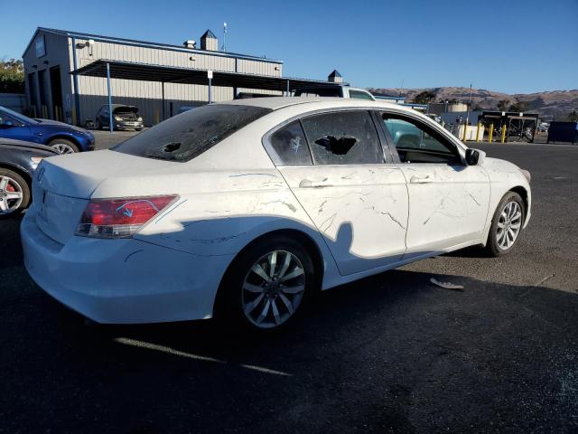 JHMCP26388C014064 - 2008 HONDA ACCORD LX WHITE photo 3