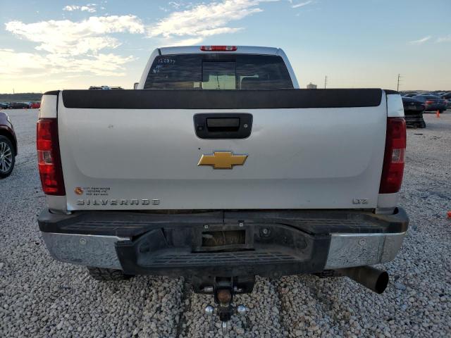 1GC1KYE86DF126877 - 2013 CHEVROLET SILVERADO K2500 HEAVY DUTY LTZ SILVER photo 6