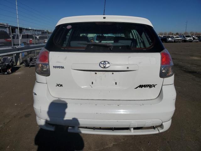 2T1KR32E16C563677 - 2006 TOYOTA MATRIX XR WHITE photo 6