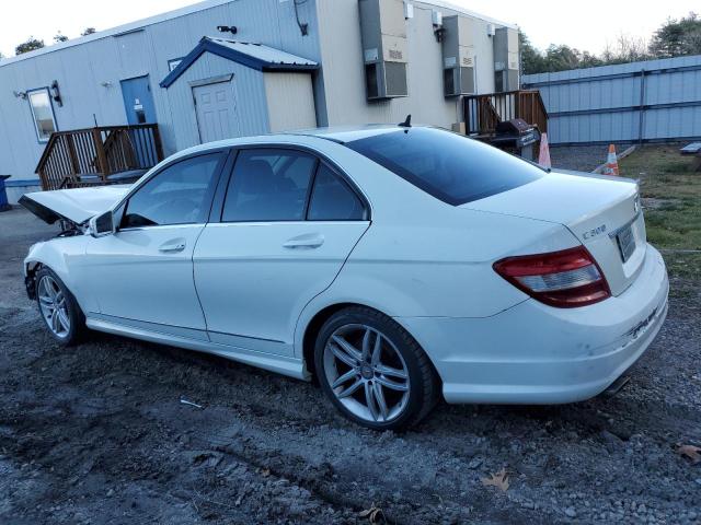 WDDGF5EB8BR163858 - 2011 MERCEDES-BENZ C 300 WHITE photo 2