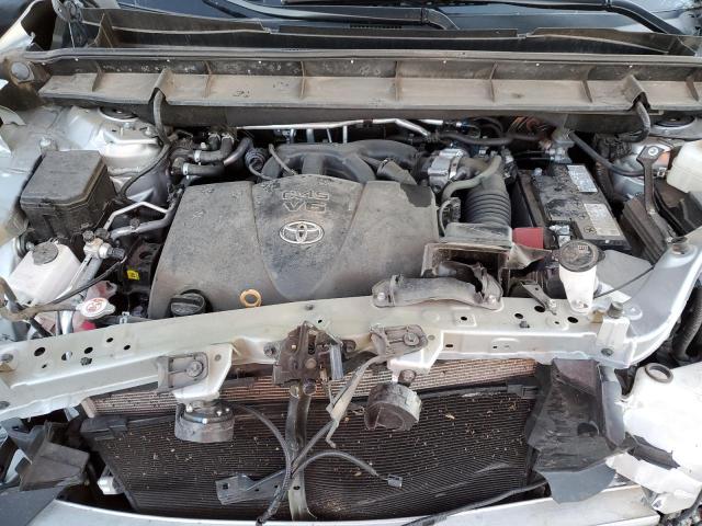 5TDGZRBH2LS514459 - 2020 TOYOTA HIGHLANDER XLE SILVER photo 12