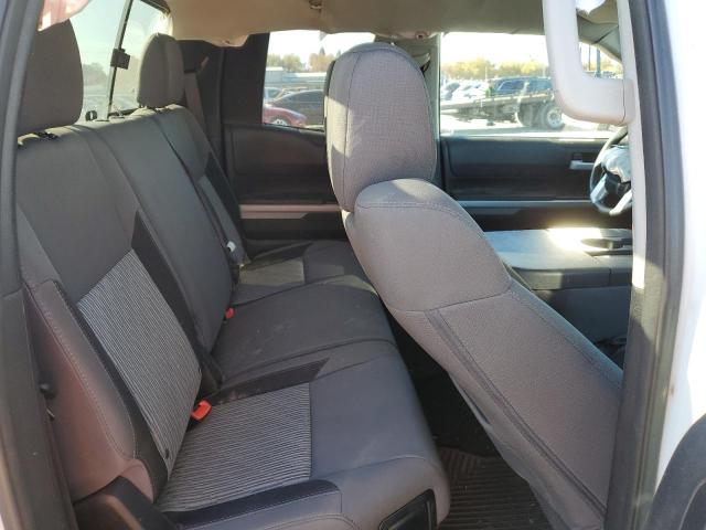 5TFRY5F15HX219472 - 2017 TOYOTA TUNDRA DOUBLE CAB SR/SR5 WHITE photo 10