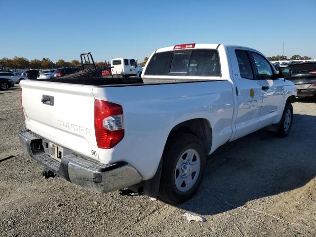 5TFRY5F15HX219472 - 2017 TOYOTA TUNDRA DOUBLE CAB SR/SR5 WHITE photo 3