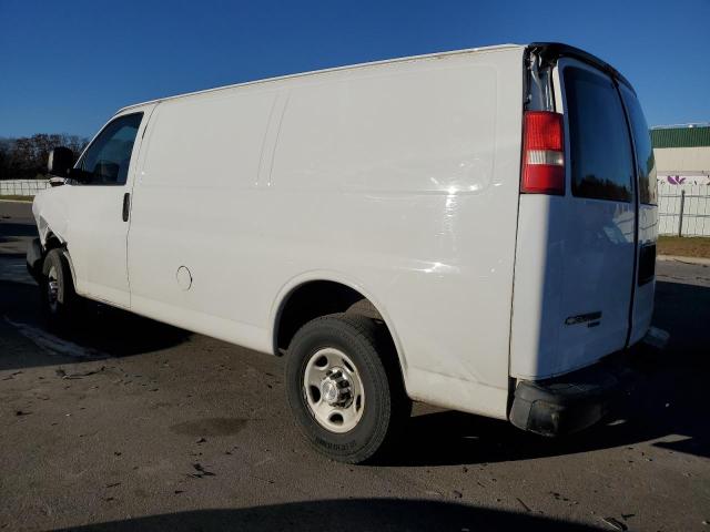 1GCWGFCF0F1109523 - 2015 CHEVROLET EXPRESS G2 WHITE photo 2