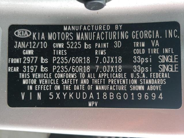 5XYKUDA18BG019694 - 2011 KIA SORENTO EX SILVER photo 13