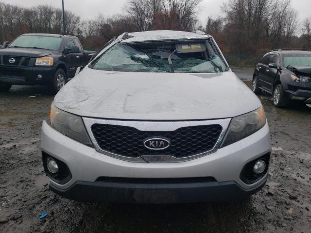 5XYKUDA18BG019694 - 2011 KIA SORENTO EX SILVER photo 5