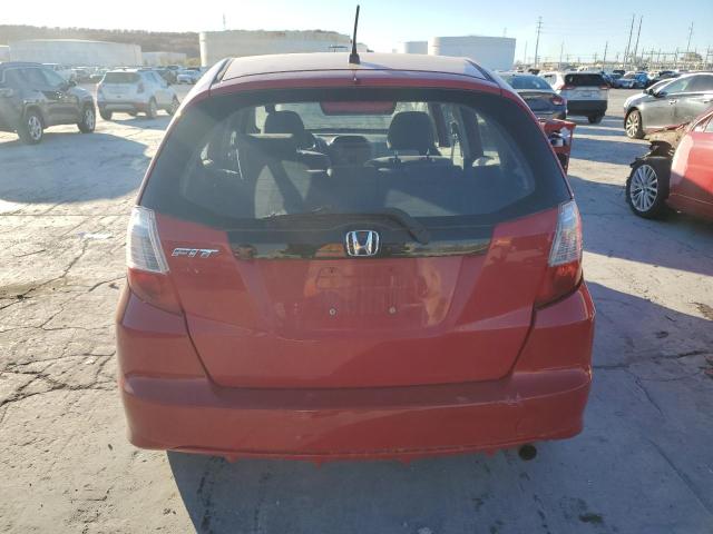JHMGE8H37DC025882 - 2013 HONDA FIT RED photo 6